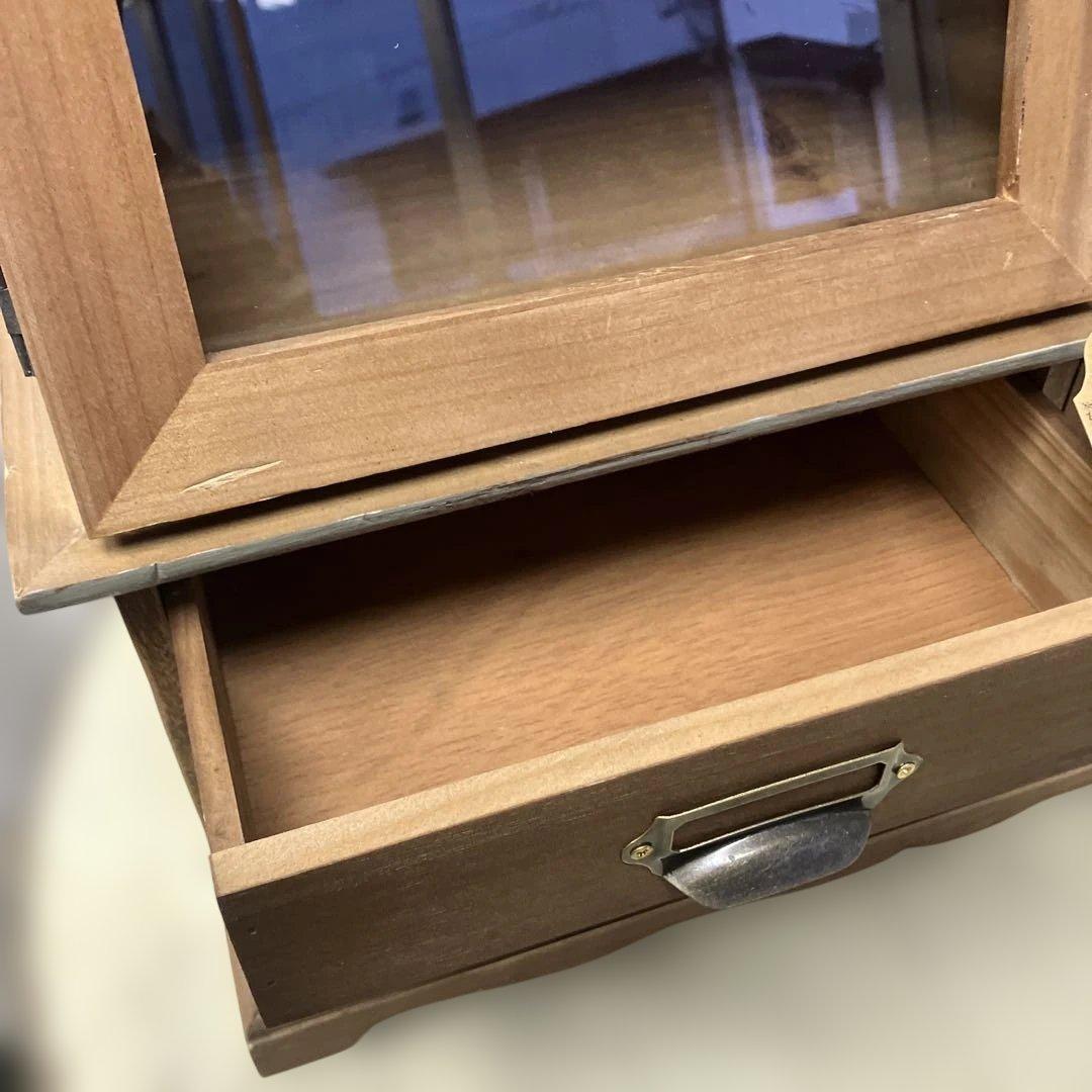 マニー グランシュマン 木製アンティーク風キャビネット ガラス2枚扉