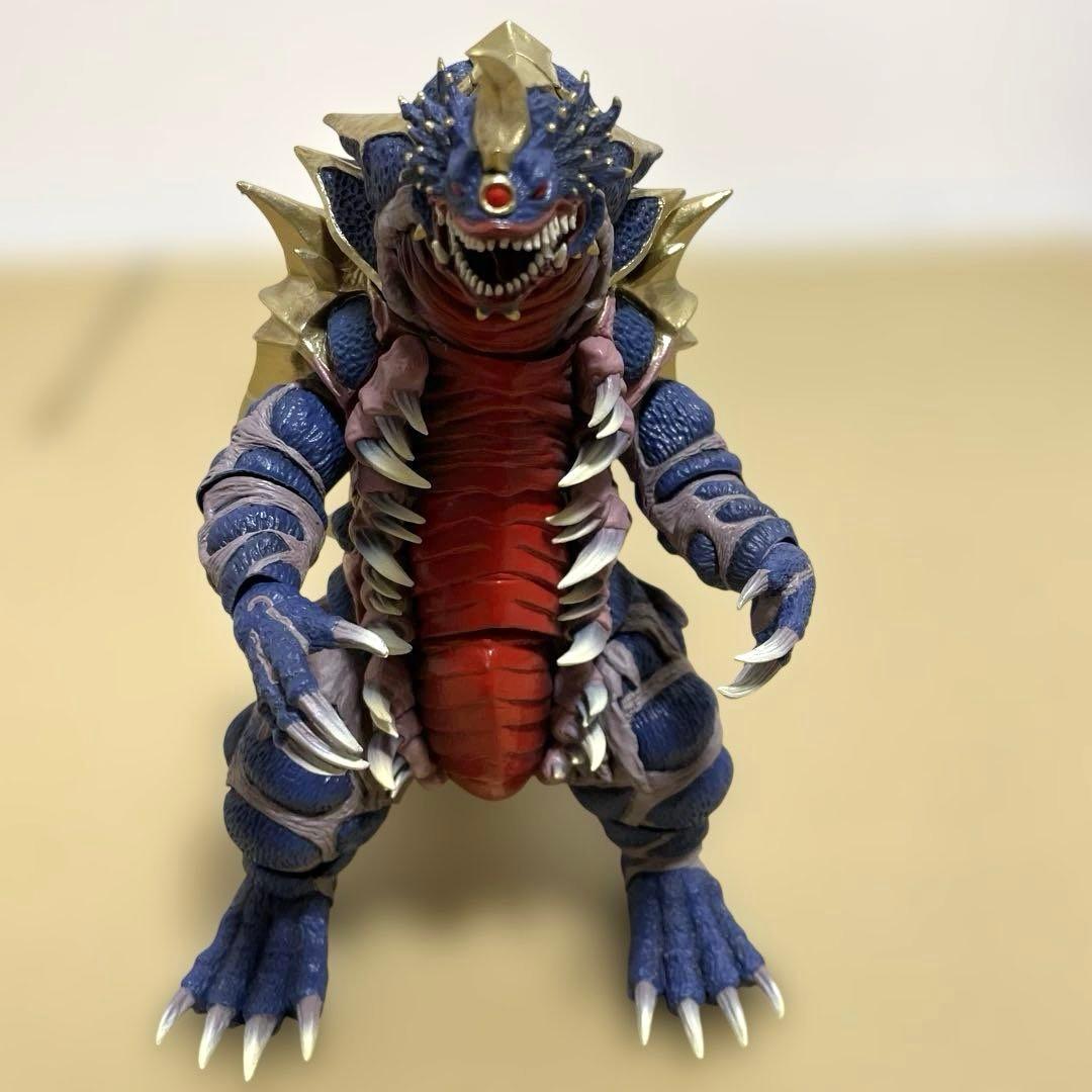 S.H.Figuarts キングオブモンス　フィギュアーツ　ウルトラマン　ガイア
