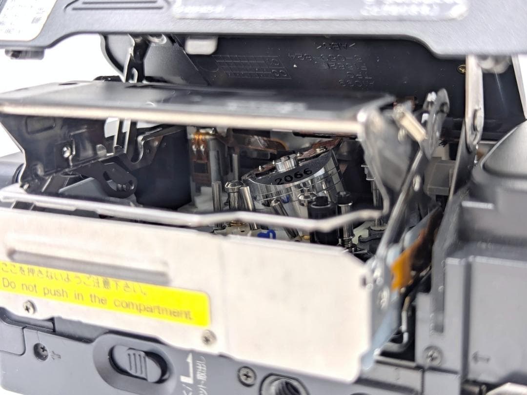 miniDVのダビングに！ SONY ビデオカメラ DCR-TRV20 01