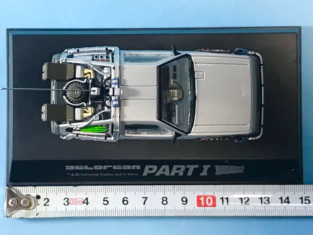アオシマ スカイネット　バックトゥザフューチャー　デロリアン　1/43ミニカー