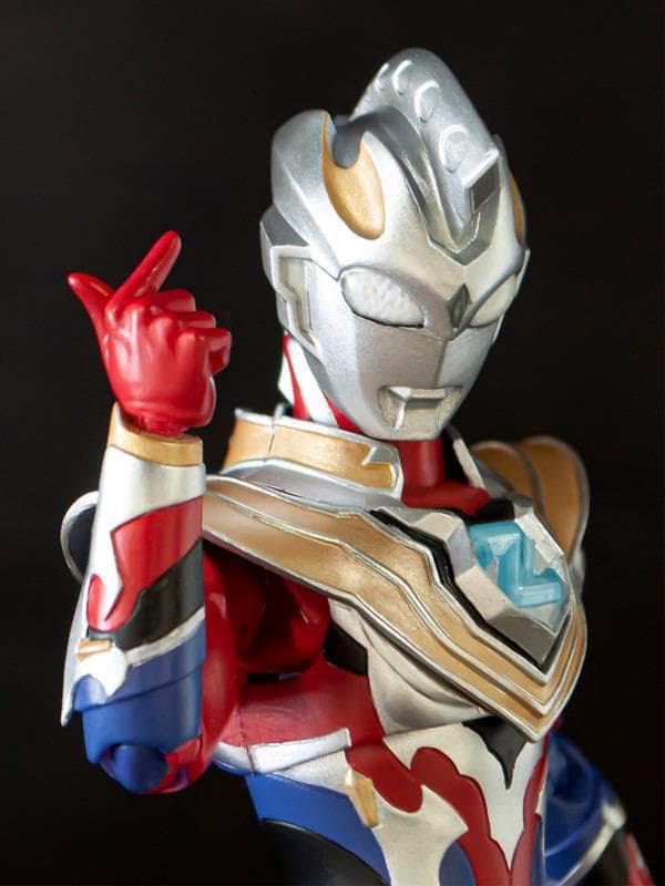 ★魂ウェブ商店 S.H.Figuarts ウルトラマンゼット ガンマフューチャー