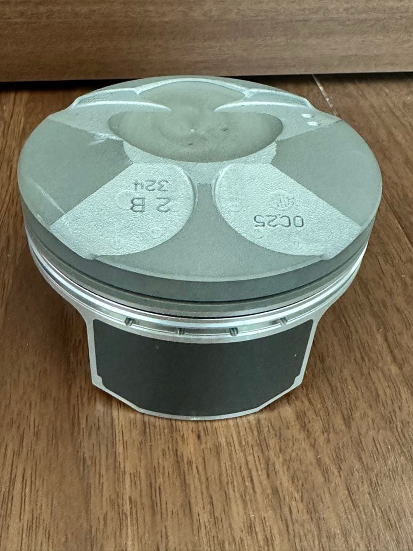 2UR-GSE ピストンLEXUS レクサス RC-F GS-F LC500 2UR-GSE ピストンLEXUS レクサス RC-F GS-F LC500