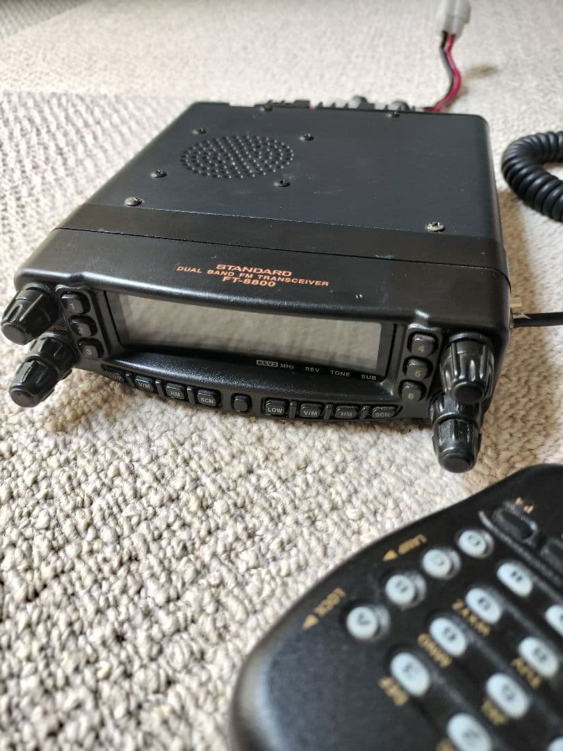 YAESU (STANDARD) FT8800モービル機20 W