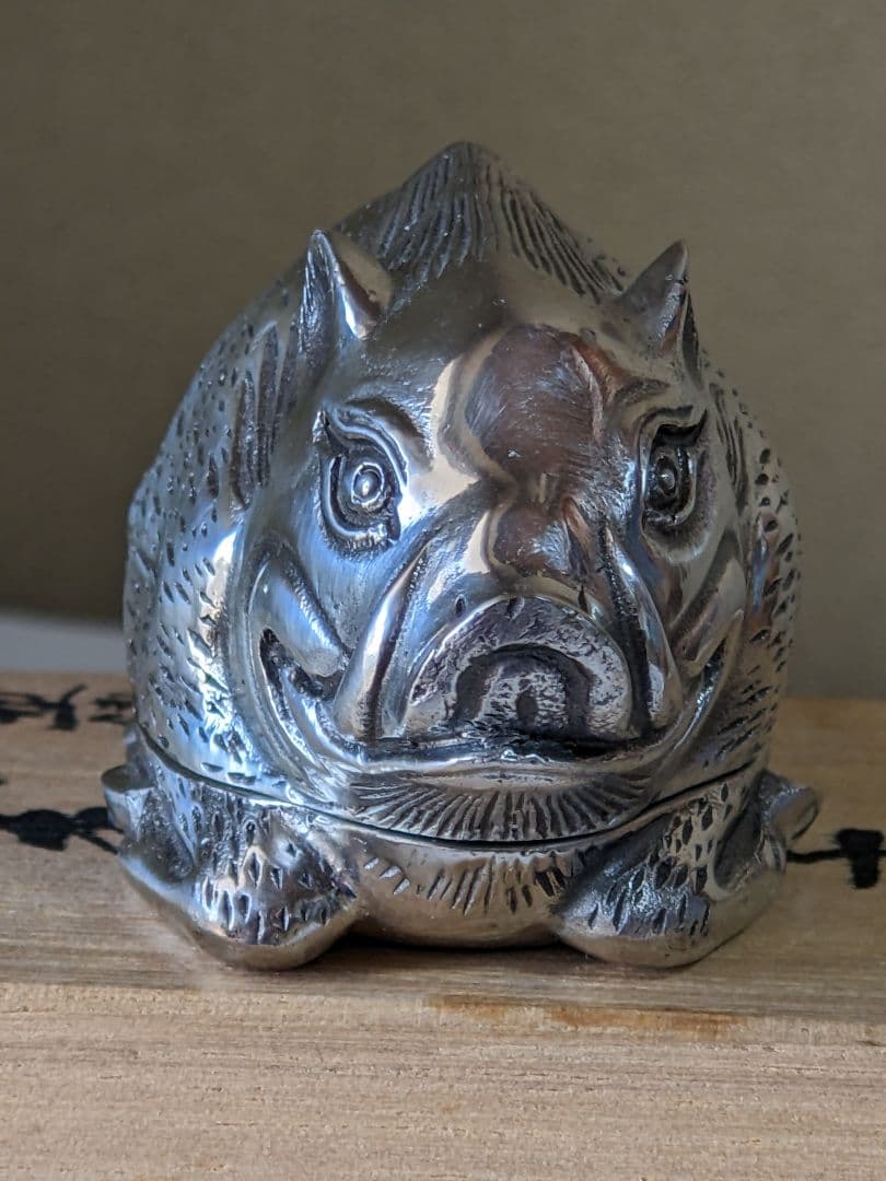 ♦高岡銅器 渡辺景秋作 蝋型鋳銀 干支亥 盒子 銀製品 銀価格511円 美術品