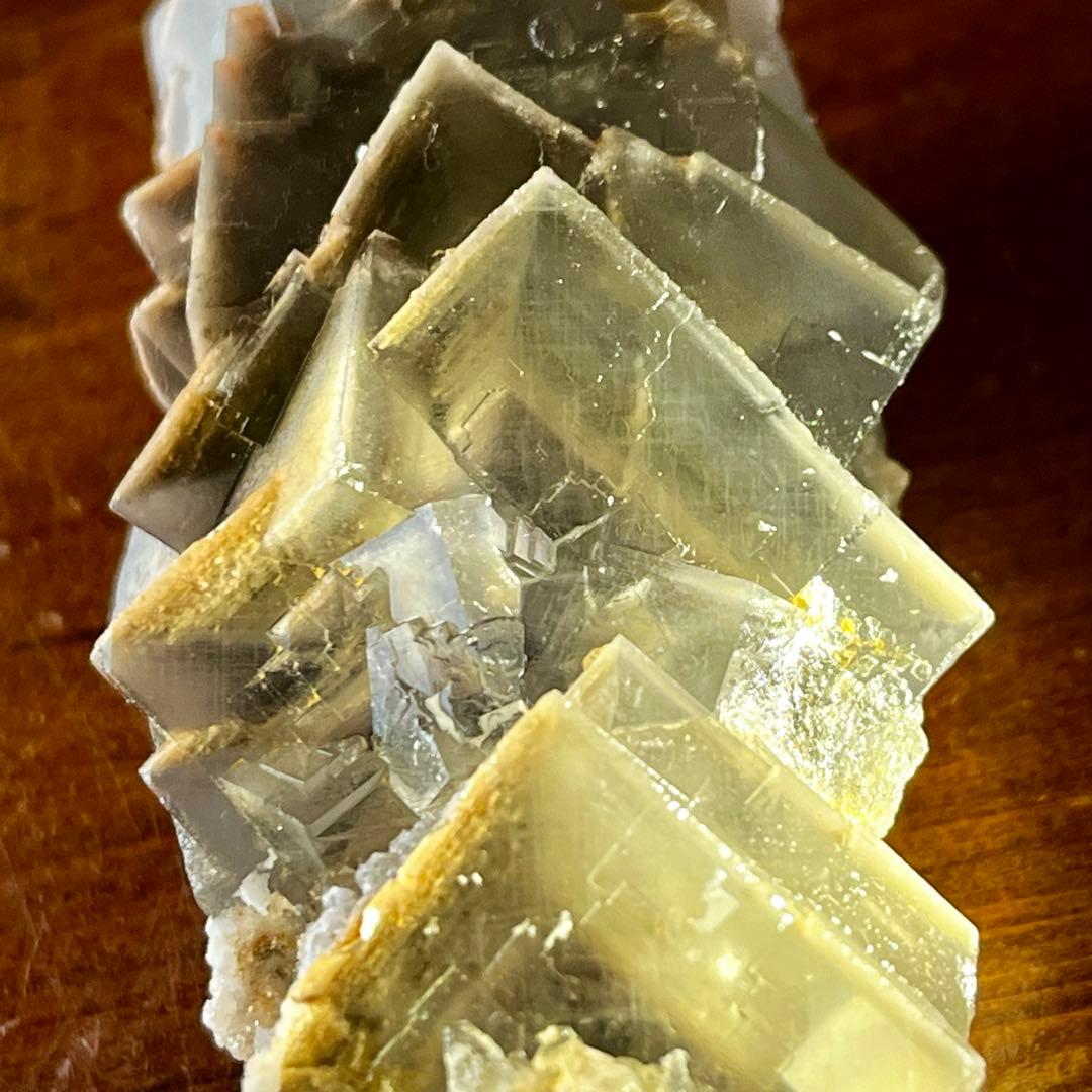 美品 フローライト グレー 半透明 561.25ct 一点物 蛍石 原石 鑑賞石