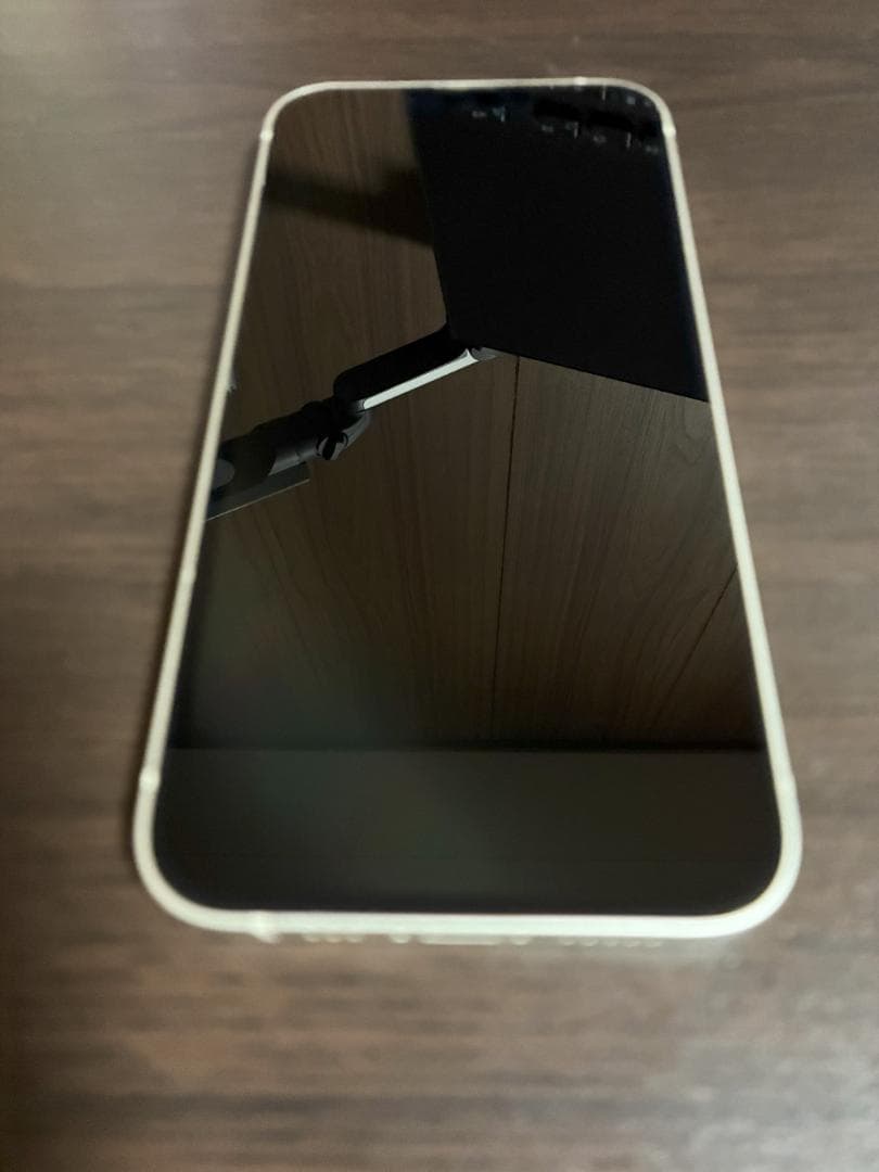 ☆おまけ付き☆iPhone 13本体 スターライト 128GB SIMフリー