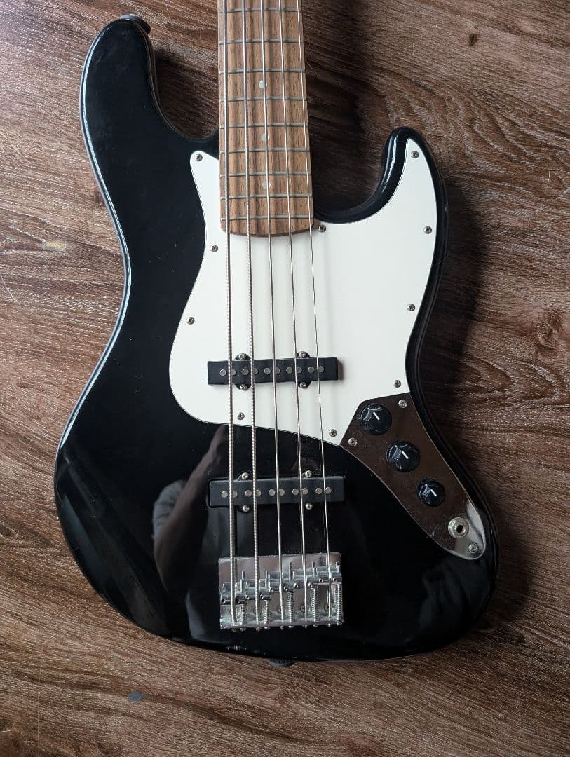 Squier affinity Jazz Bass V 5弦5連ペグ
