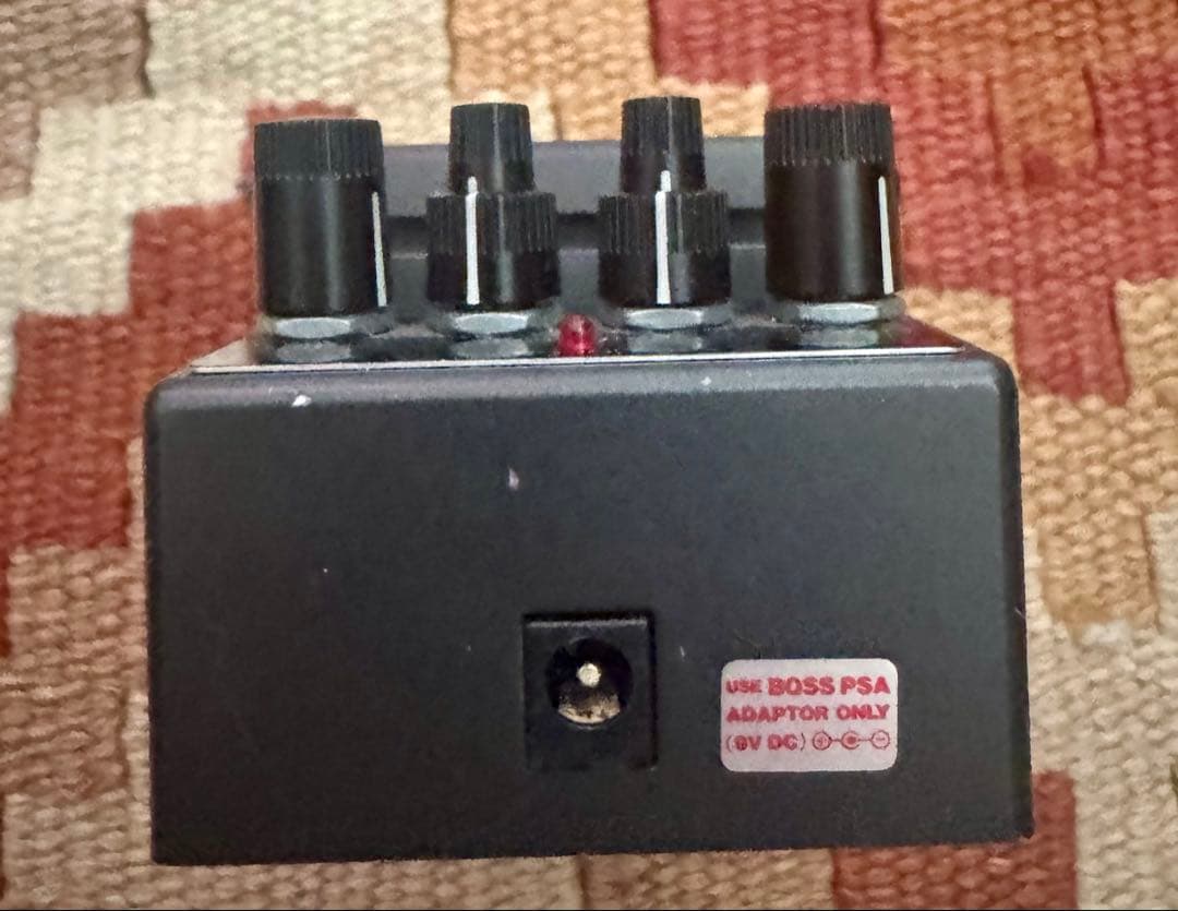 BOSS MT-2 l Zone ギターエフェクター 箱付　美品　台湾製