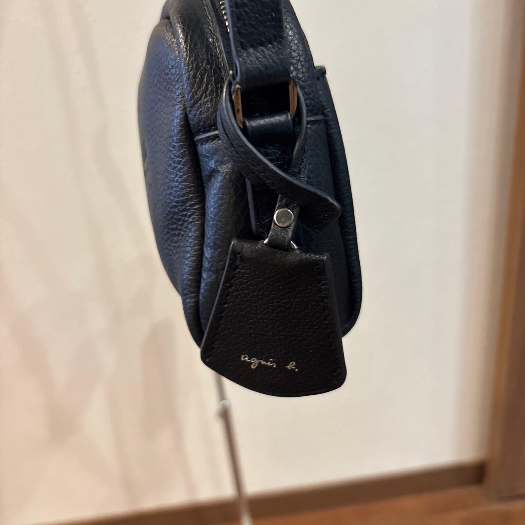 【美品】agnes b アニエスベー レザー 本革製 ミニ ショルダーバッグ