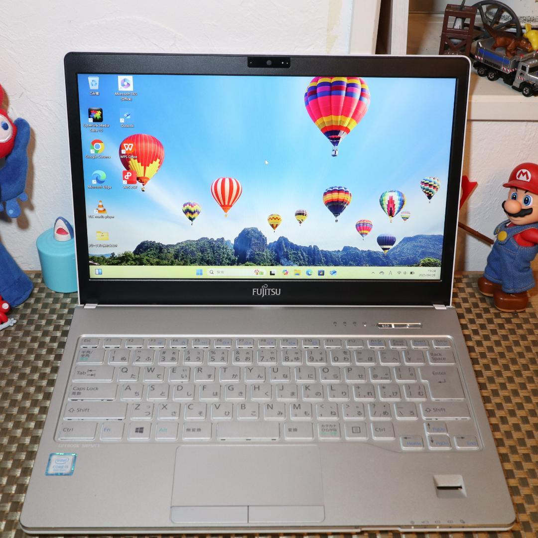 人気の白Win11公式対応8世代i5/メ8G/SSD/DVD/無線/カメラ/指紋