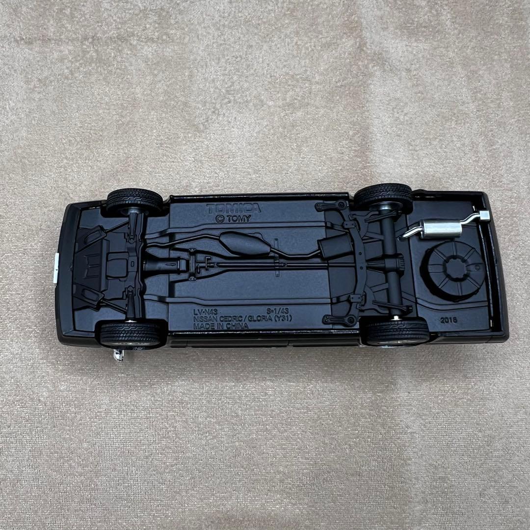 セドリック　トミカリミテッドヴィンテージ ネオ　LV-N43 18a 黒ブラック