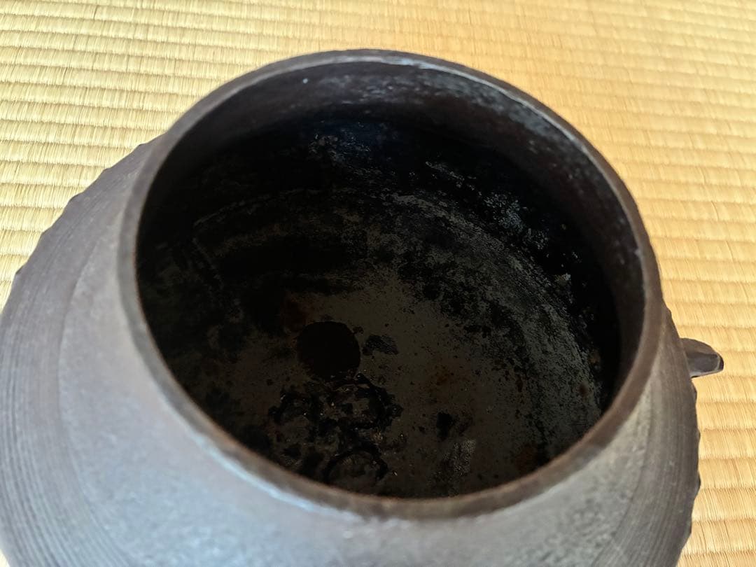 茶道具 『亀甲鶴紋 独楽釜』鉄製茶釜 人間国宝 高橋敬典造