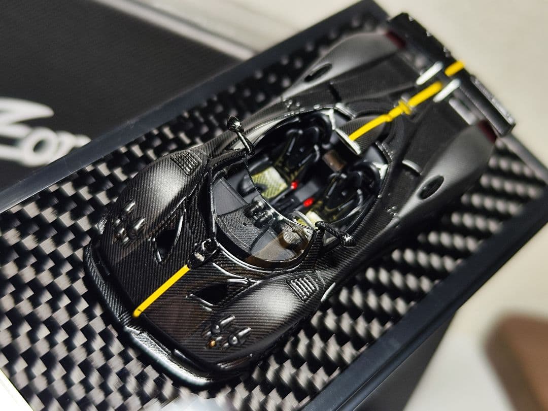 LCDモデル 1/64 PAGANI ZONDA ゾンダ HP バルケッタ