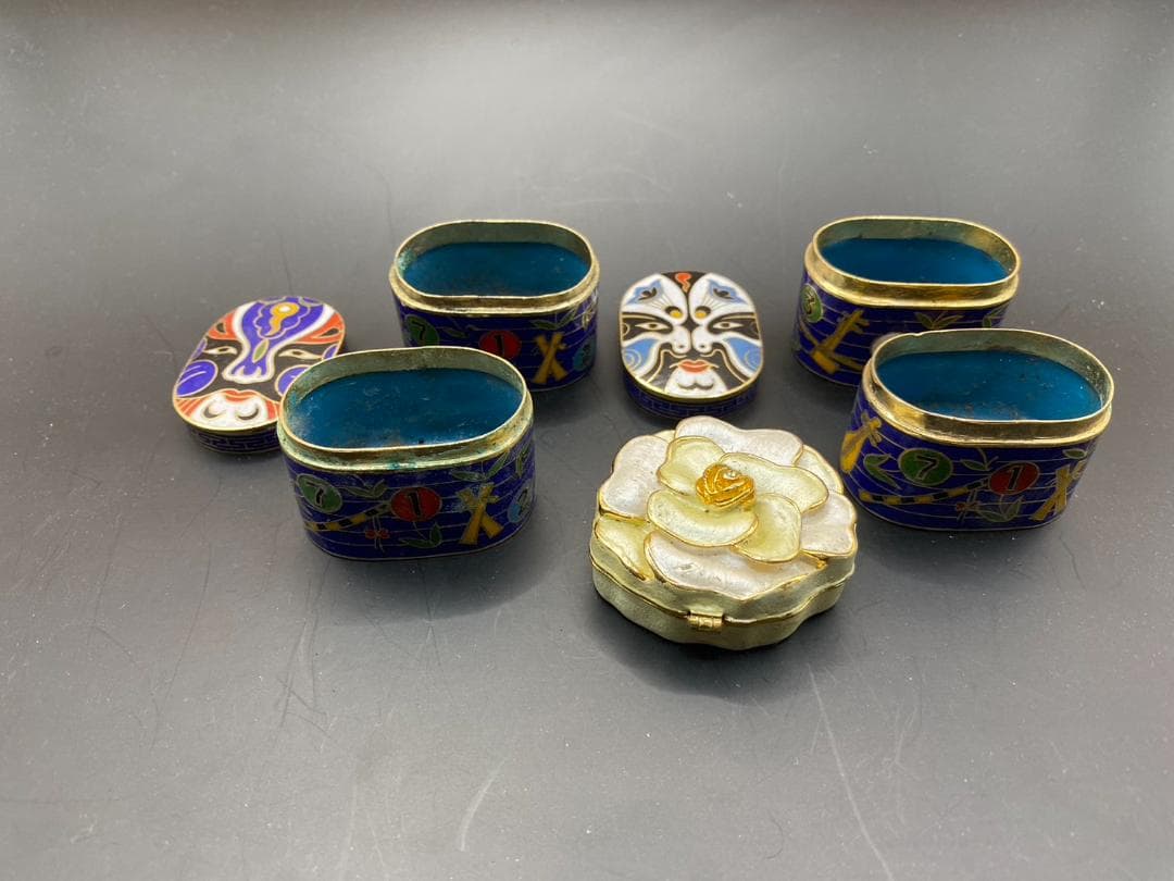 中国七宝焼き 京劇マスク ピルボックス / 小物入れ