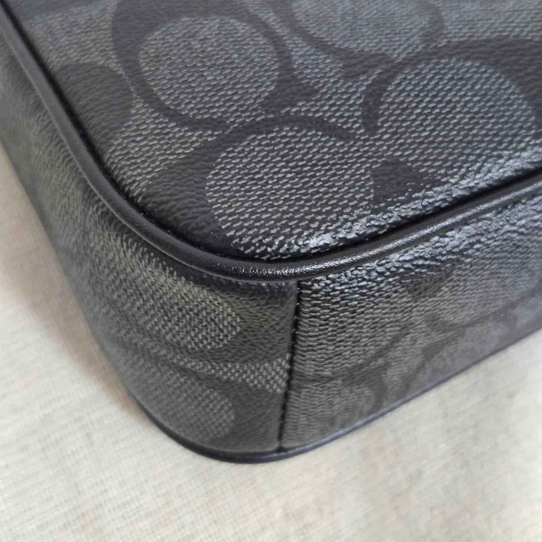 【極美品】COACH シグネチャーハンドバッグ　コーチアクセサリーポーチ