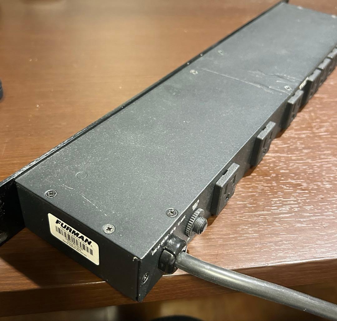 FURMAN M-8X2 パワーディストリビューター ラックマウント電源タップ