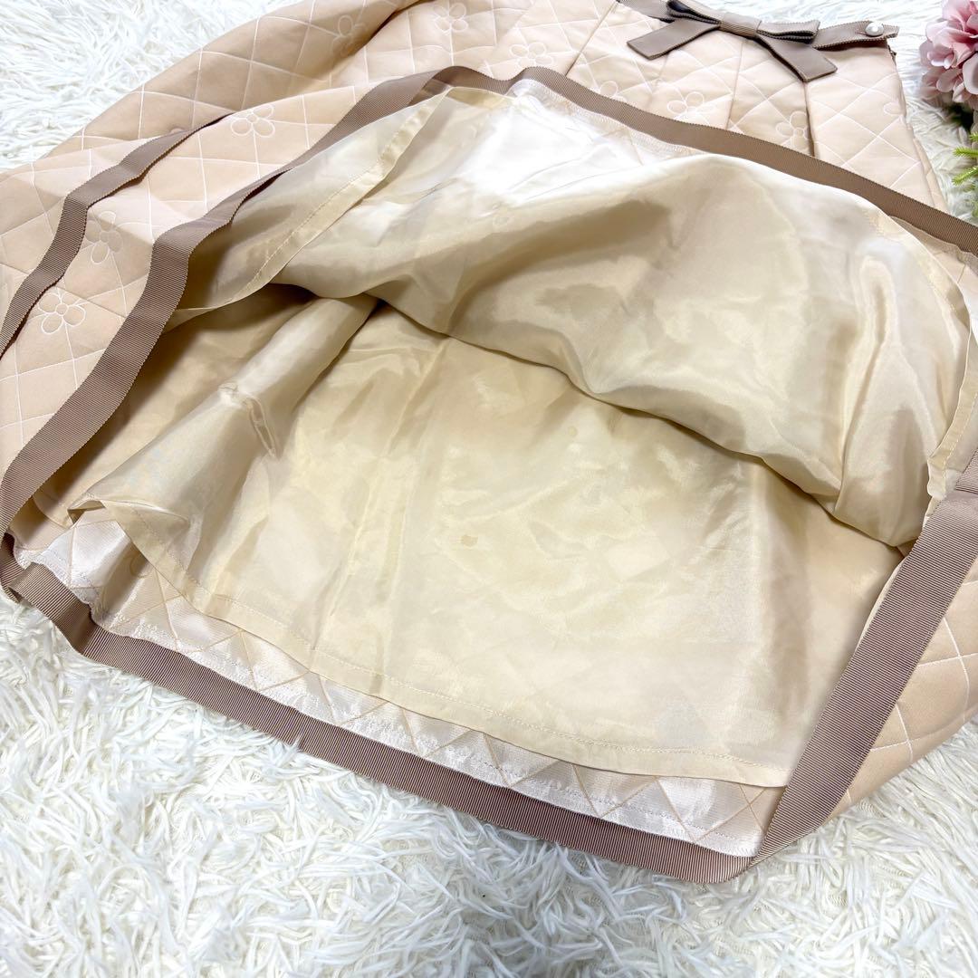 【未使用品】リボン　花柄　キルト風ジャカード　エムズグレイシー　スカート　パール