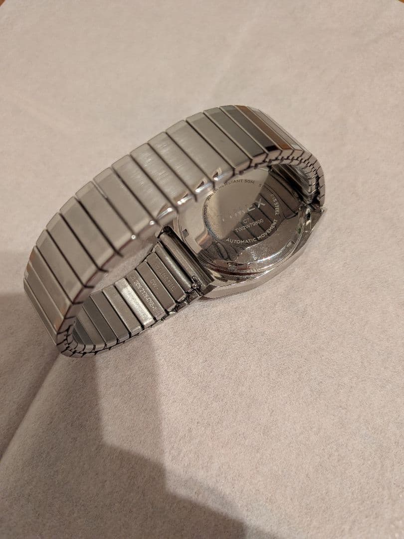 TIMEX 自動巻き時計 シルバー文字盤 TVスクリーンダイアル