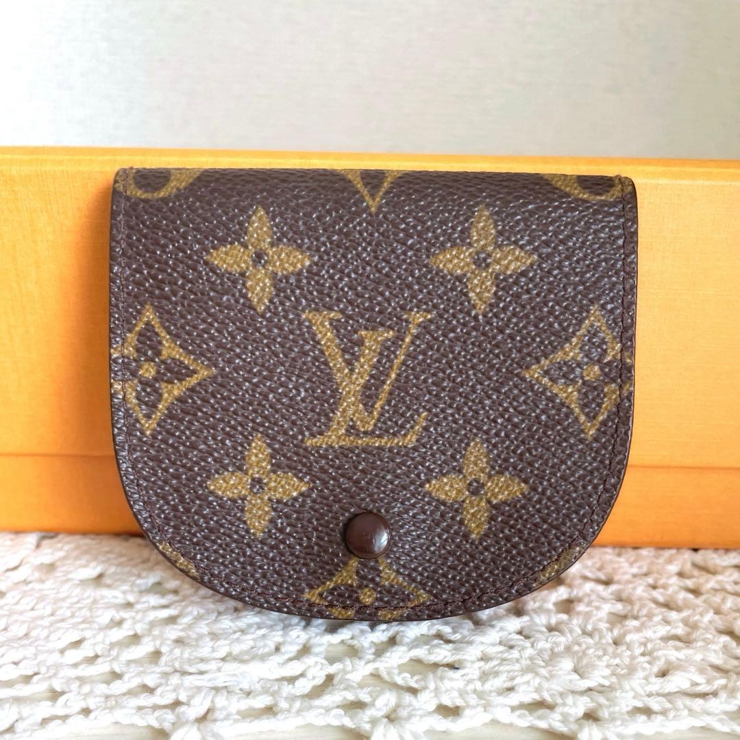 美品　LOUIS VUITTON グセ　モノグラム ケース
