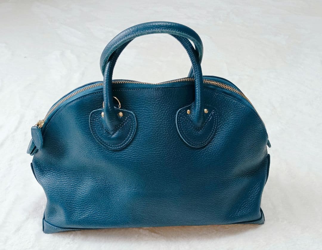 ヤングアンドオルセン　エンボスレザージップボートバッグ　М　ブルー