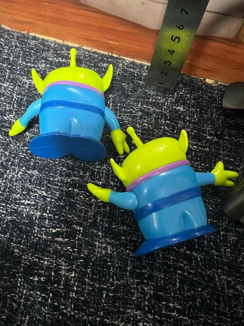 ディズニー　トイストーリー　ザーグ　エイリアン フィギュアセット