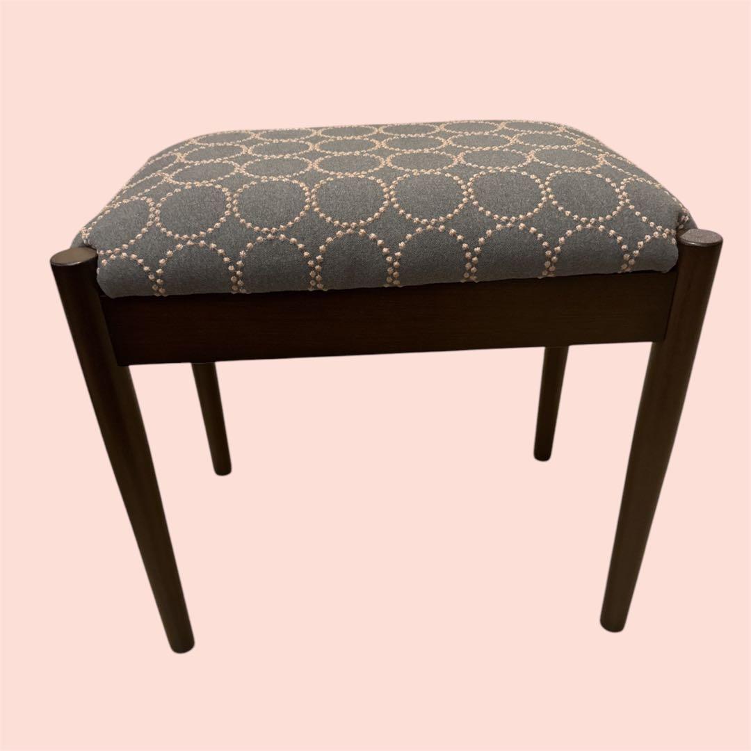 オーダーお品物　２脚　ミナペルホネンスツール