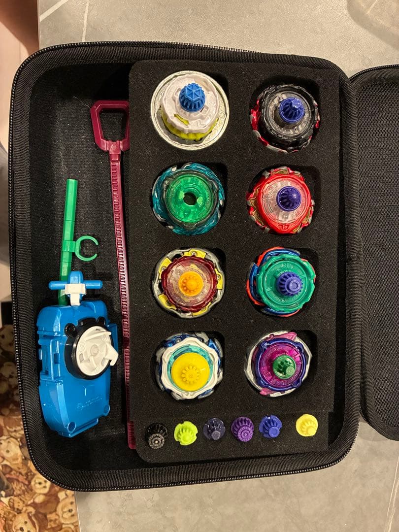 ベイブレードセット ハードケース付き