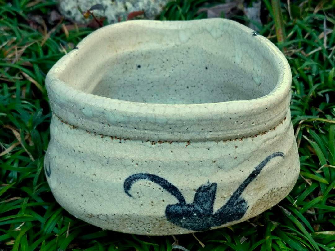 ♥美濃焼　志野　茶碗　桐箱　仕覆　付き　骨董品