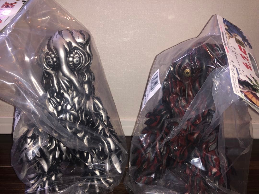 マルサン350 ヘドラゴジラストア限定吉坂隆Red ゴジラ・ストア限定