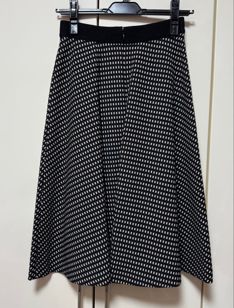 新品タグ付き！ANAYI幾何ジャガードフレアスカート