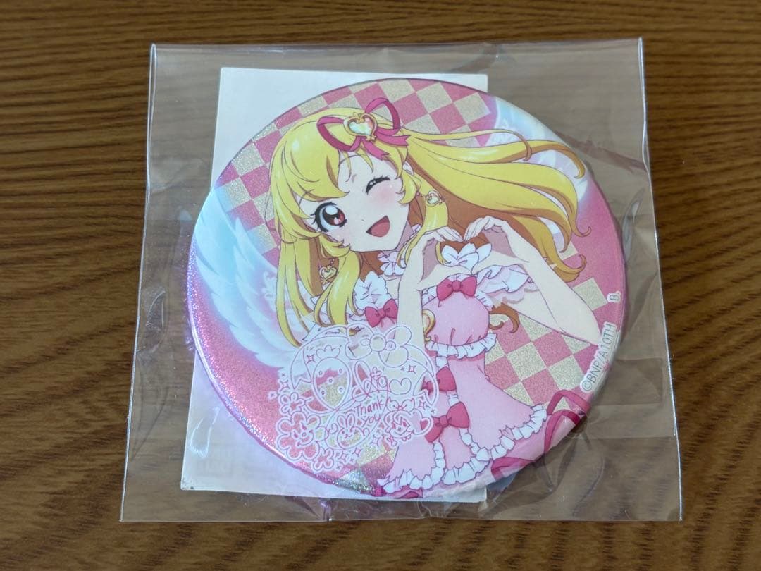 アイカツ 星宮いちご BIGホロ缶バッジ - メルカリ