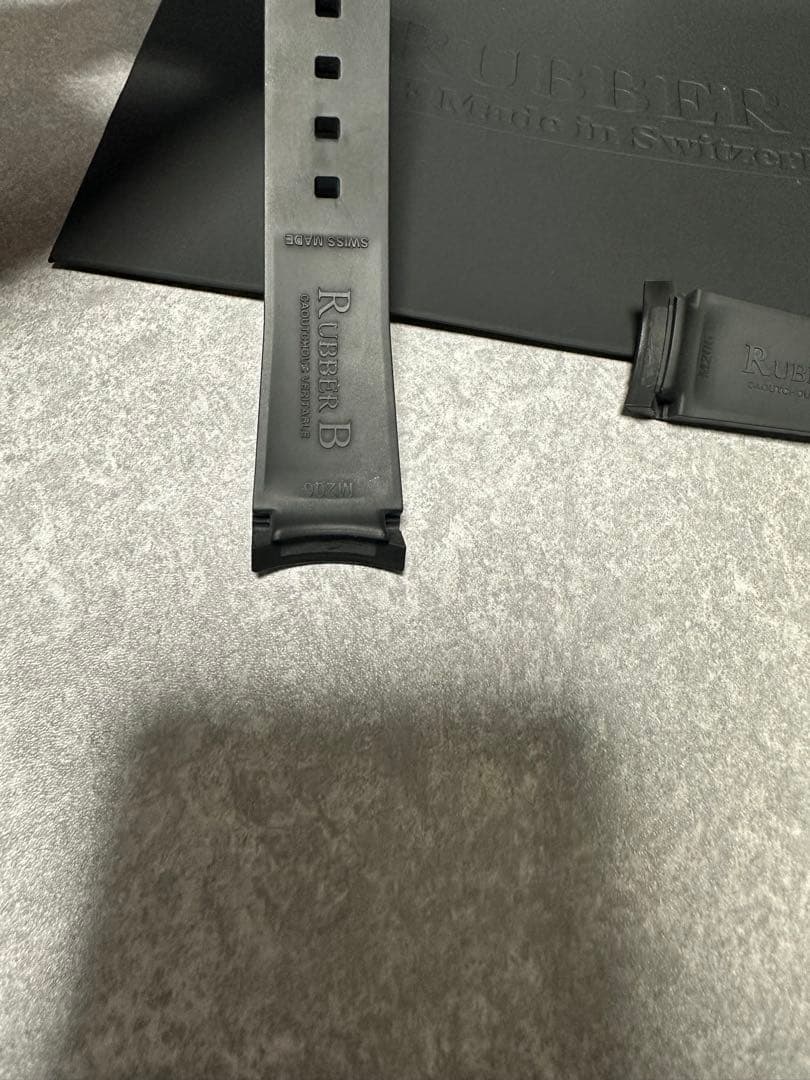 ROLEX 現行サブマリーナー　41mm RUBBER B ラバーベルト