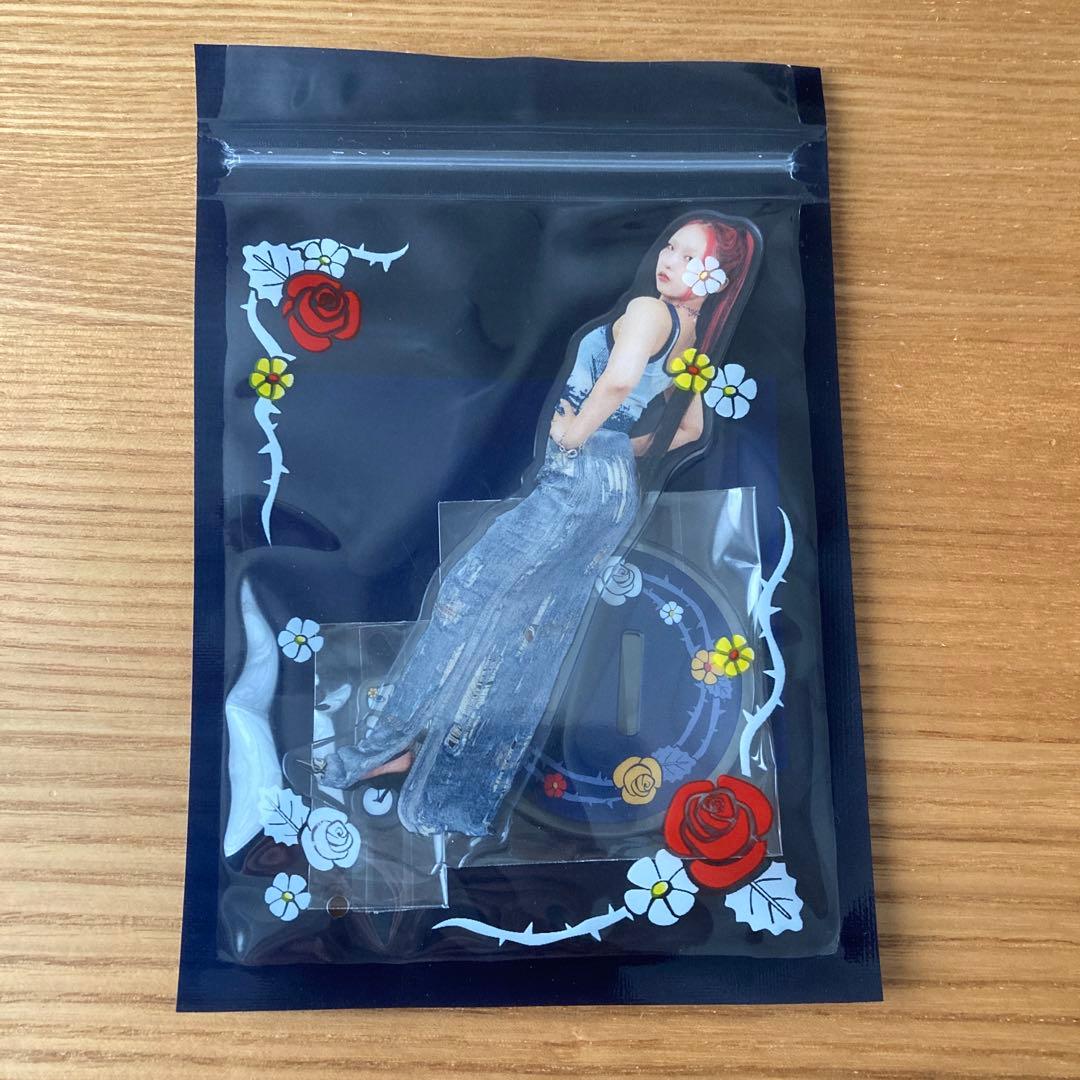 HANA チカ CHIKA ファンミ アクリルスタンド