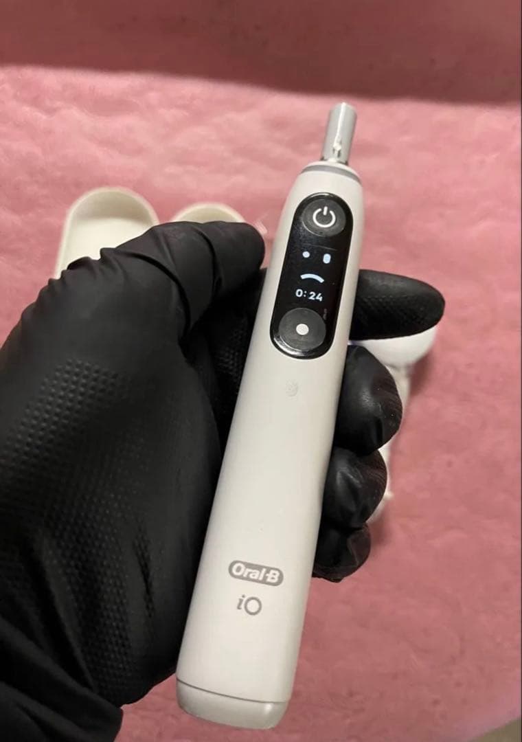 BRAUN Oral-B iO7 最上クラス新品未使用品 換えブラシ2+2その他