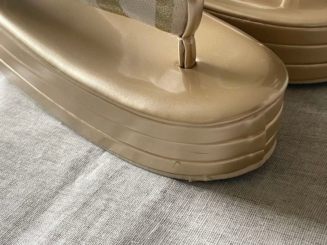 和装用バッグ　厚底草履のセット　ゴールド　成人式　振袖