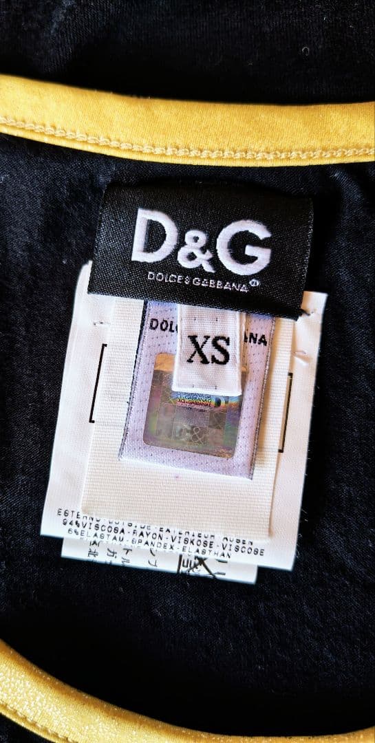D&G スパンコールタンクトップ 黒・金