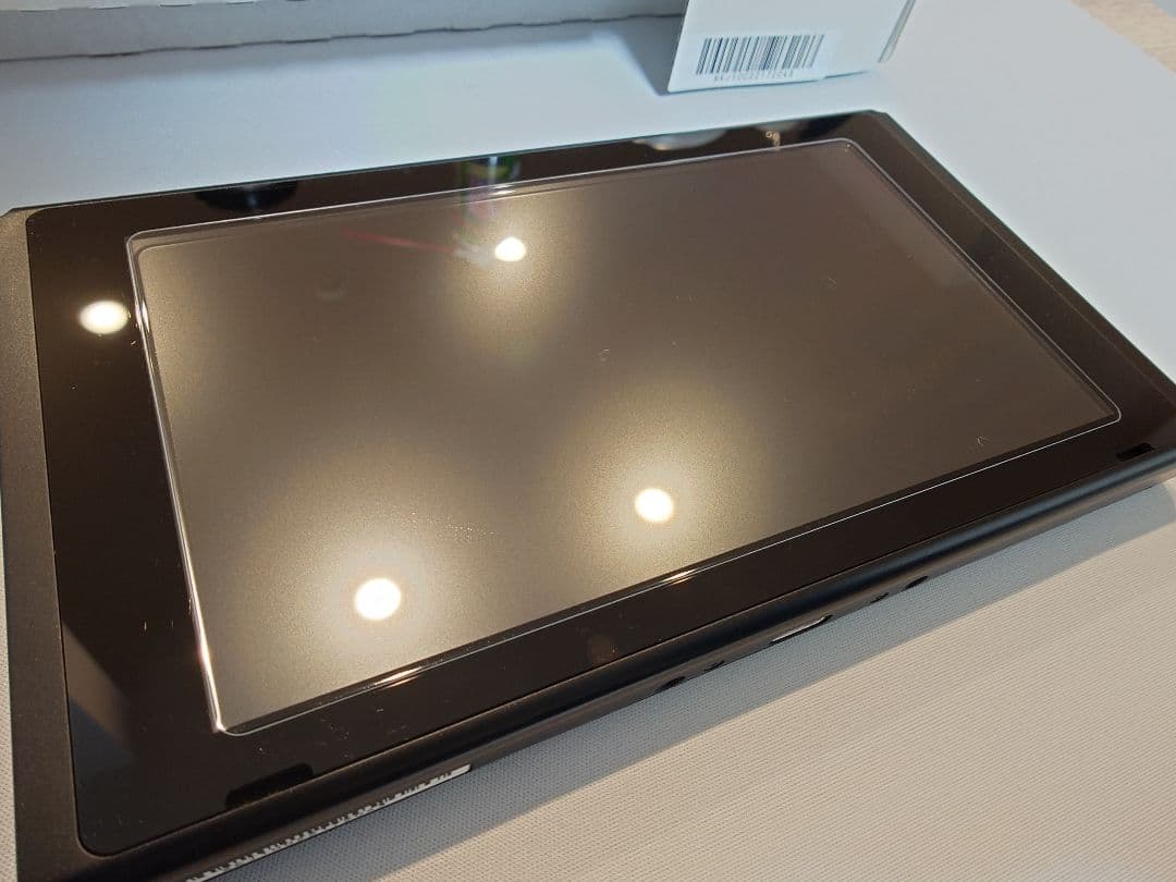 Nintendo Switch 本体+充電スタンド(フリーストップ式)