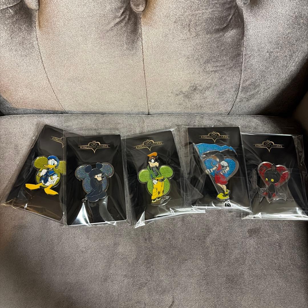 キングダムハーツ ロフト ピンズ 全5種類セット - メルカリ