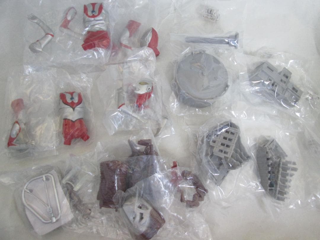 新品未開封　アルティメットルミナス ネクサス ウルトラ6兄弟 ティガ セット