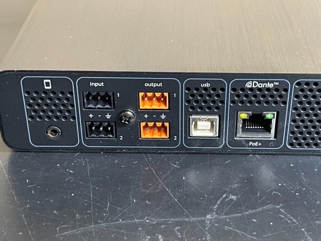 SHURE P300-IMX IntelliMix オーディオ会議プロセッサー SHURE P300