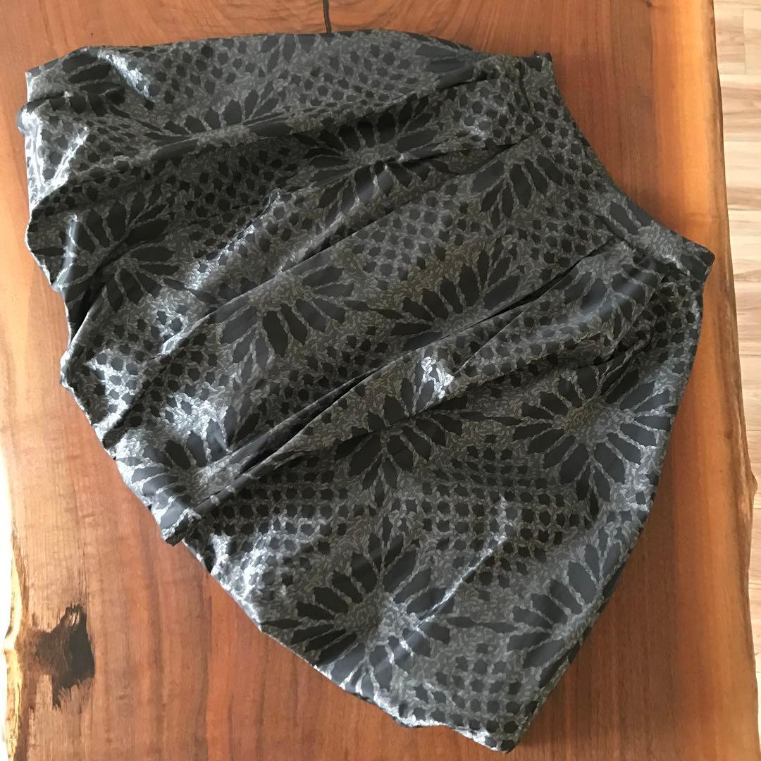 Vivienne Westwood ダークグレー バルーンスカート ひざ丈