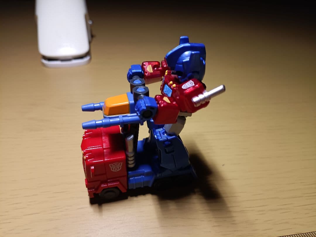 Blokees 星輝オプティマスプライム ビークルモード 廃止予定 BLOKEES