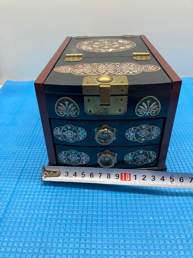 蝶と花模様　貝殻細工　螺鈿 螺鈿細工 漆器　宝石箱 ジュエリーボックス