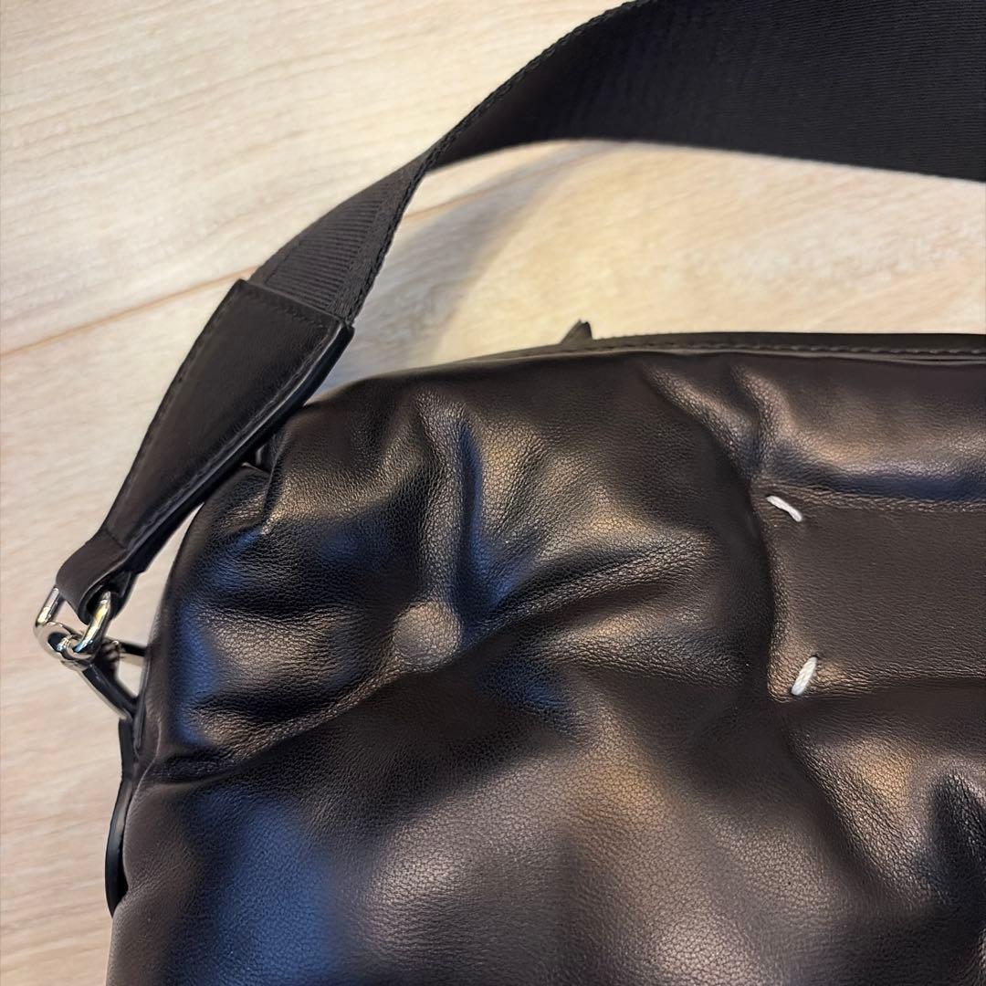 こ*ぎ様 Maison Margiela ブラック ショルダーバッグ ラムスラム