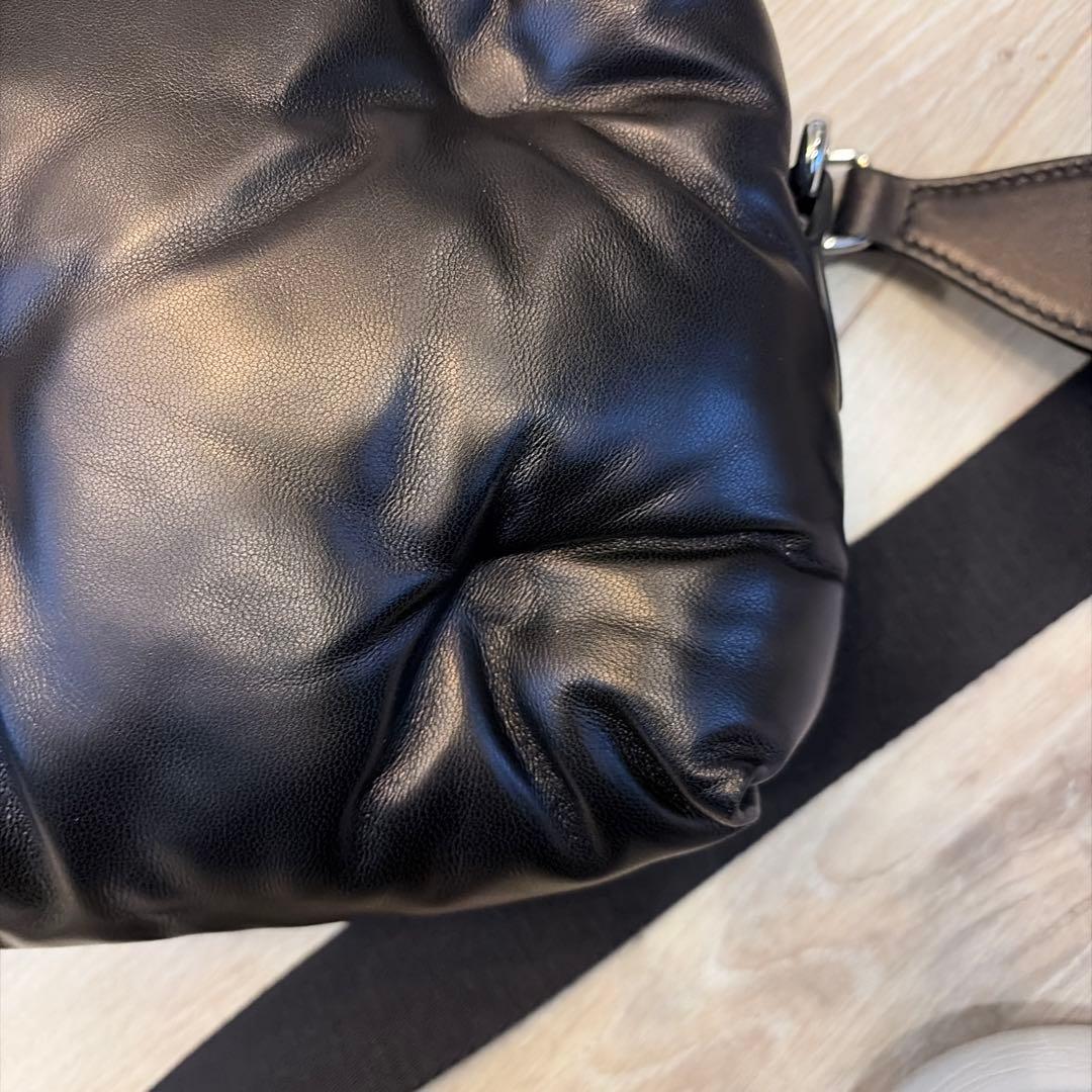 こ*ぎ様 Maison Margiela ブラック ショルダーバッグ ラムスラム