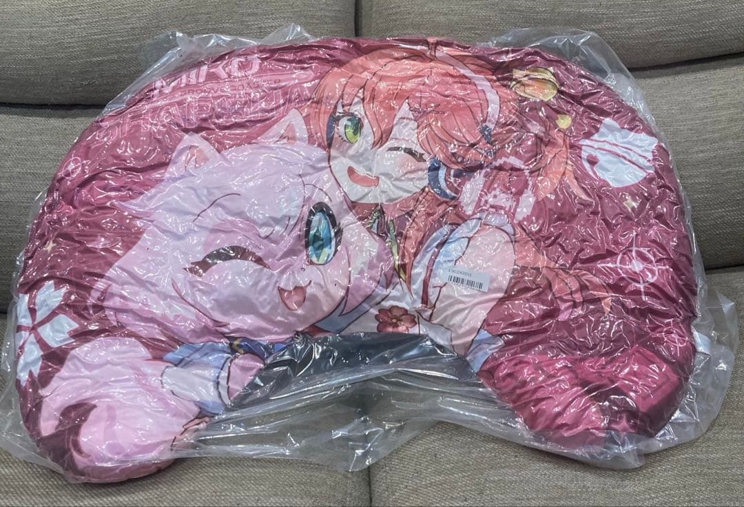 ホロライブ　描き下ろし ゲーミングクッションヘッドホン　グルーヴコースターセット