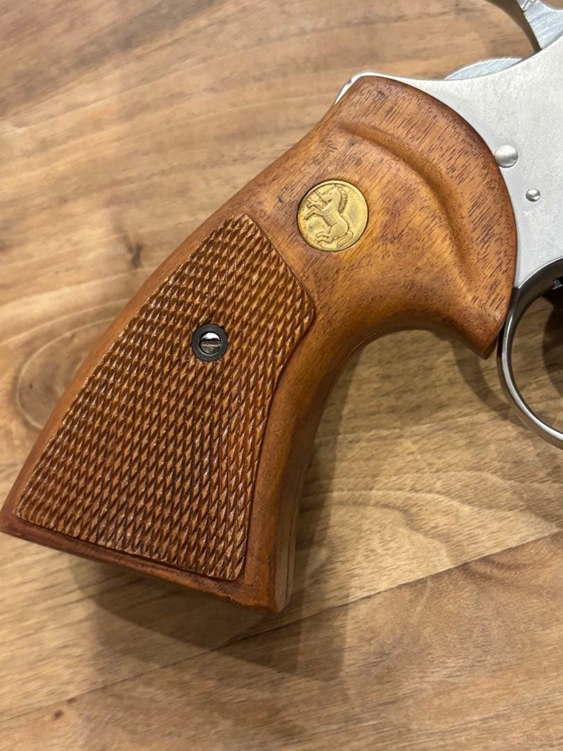 イ*ン様 コクサイ　パイソン　ガスリボルバー 木製グリップ