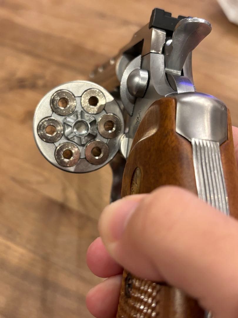 イ*ン様 コクサイ　パイソン　ガスリボルバー 木製グリップ