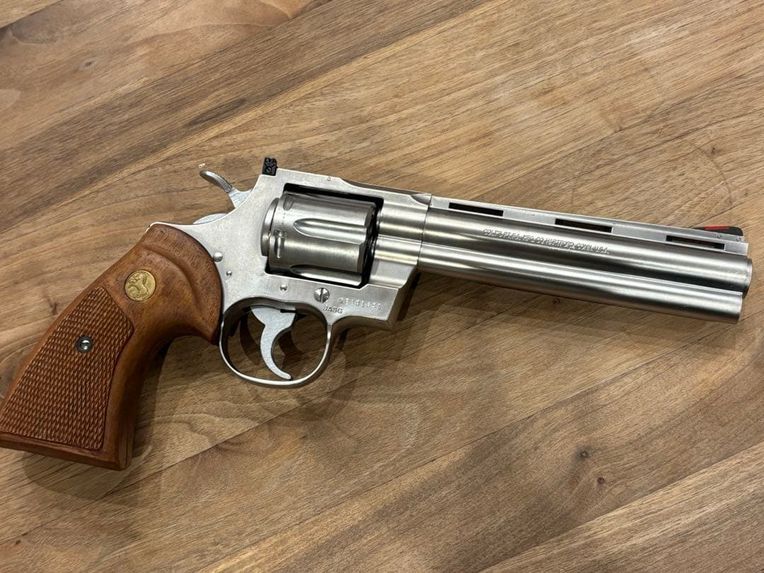 イ*ン様 コクサイ　パイソン　ガスリボルバー 木製グリップ