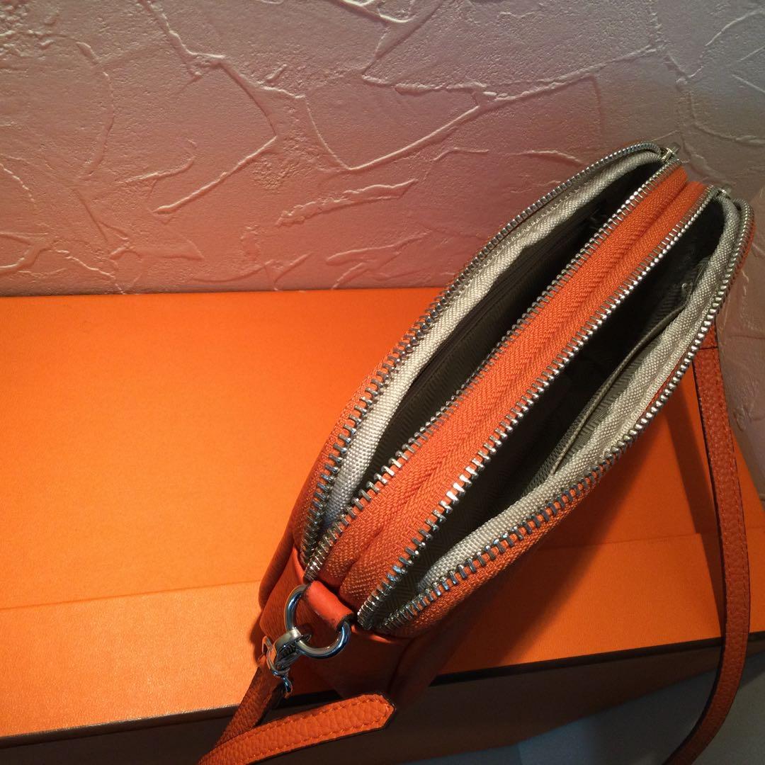 BA　本革製☆Hロゴオレンジ ショルダーバッグ
